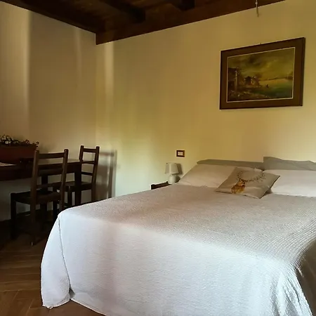 Cascina Fogona בית הארחה